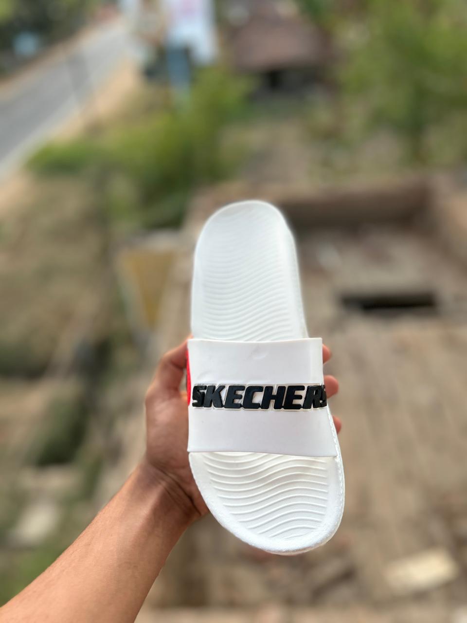 Crocs Skechers